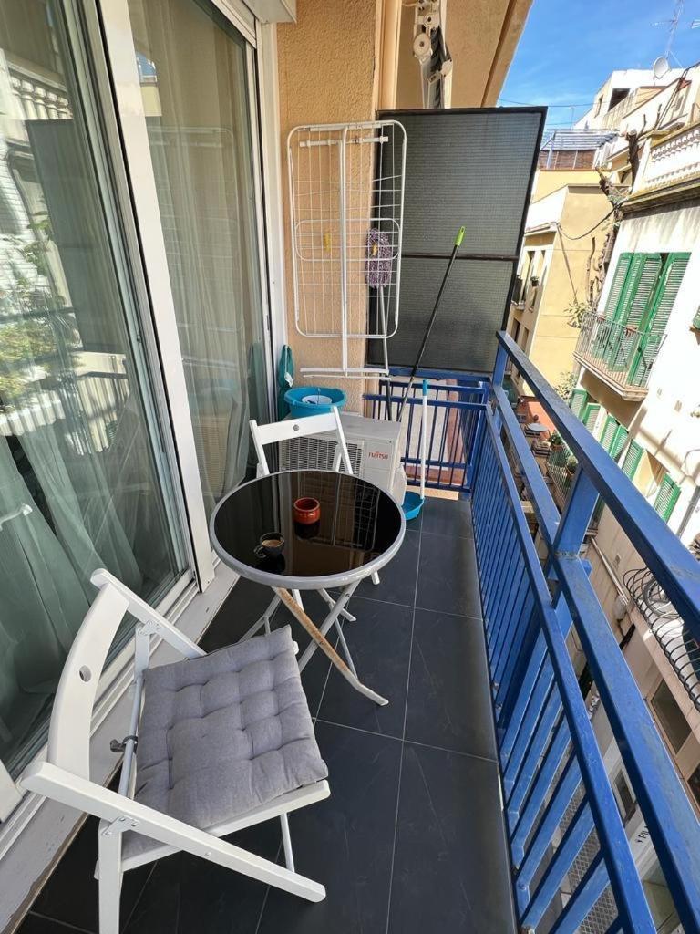 Sunny Flat In Sitges 30 Seconds To Beach, Balcony & Sea Views! Ngoại thất bức ảnh